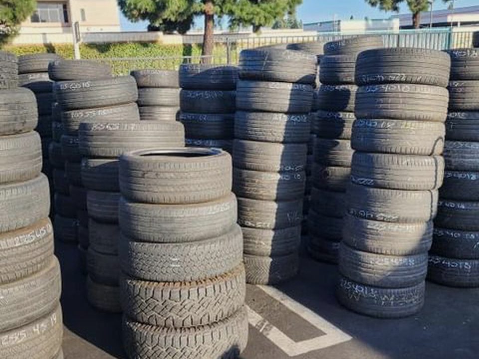 Performance tire grip and tread detail